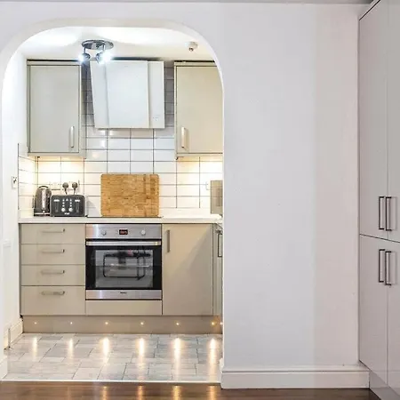2-bed, 2-bath Apartament Harrogate