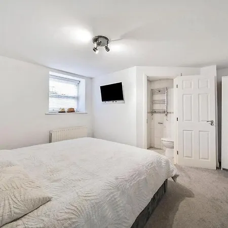 2-bed, 2-bath *