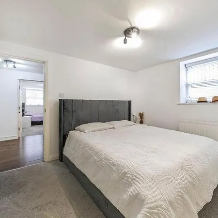 2-bed, 2-bath Appartement Harrogate